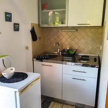 Appartamento With Parking Space Kornic, Krk - 27569